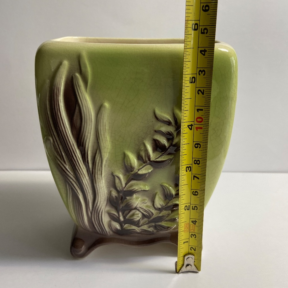 Vintage Royal Copley Footed Vase "Seaweed" - Picture 8 of 10
